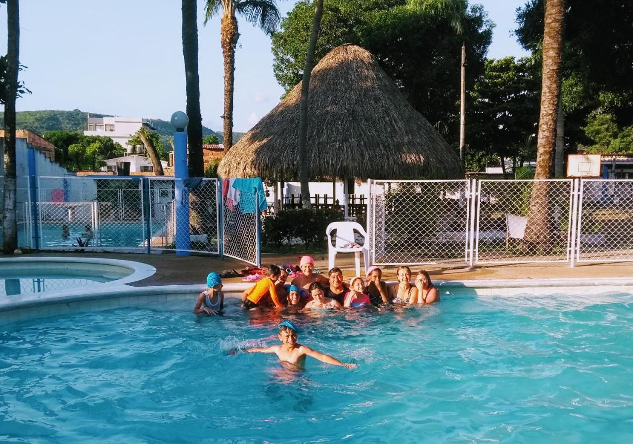 Hotel Villa De Rauzan Melgar Dış mekan fotoğraf